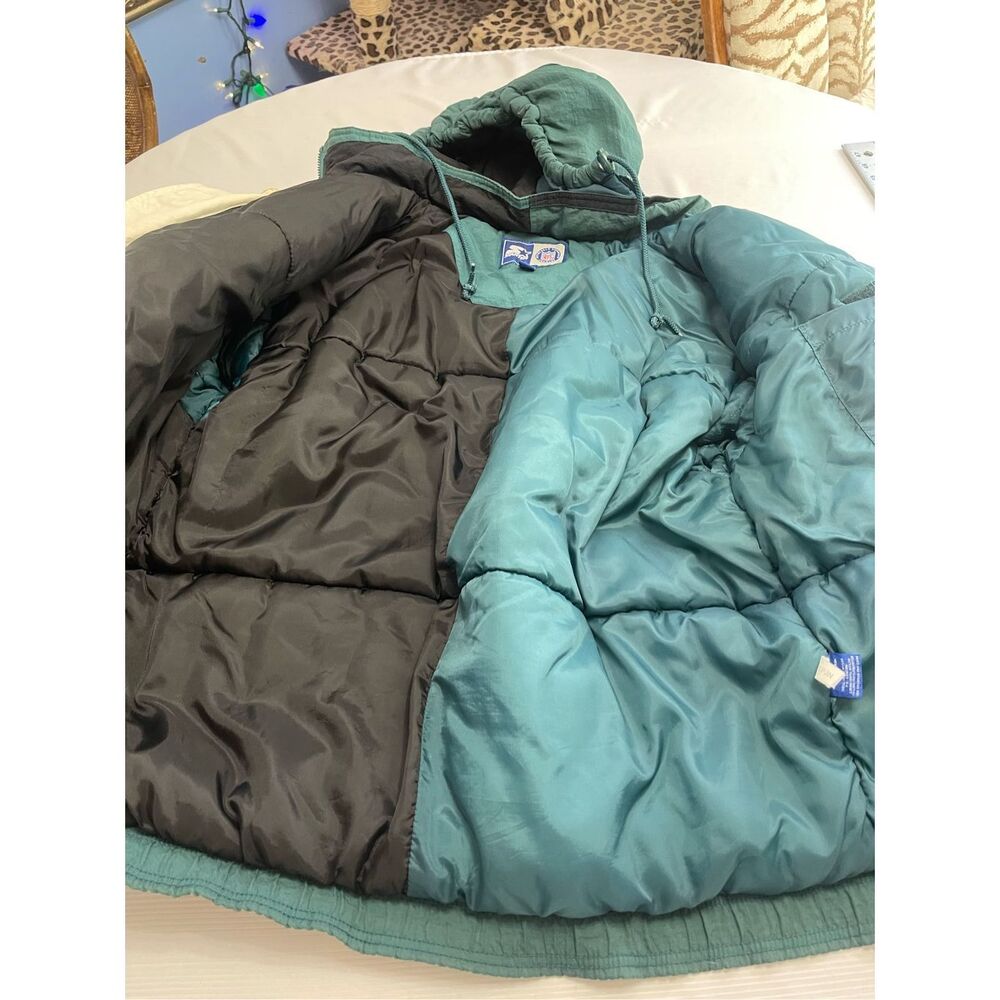 STARTER Philadelphia Eagles Dark Green Hooded Puffer Jacket with Team Logo - Picture 5 of 13